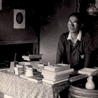 早稲田学生時代。胸にWマークが。 代替テキストです